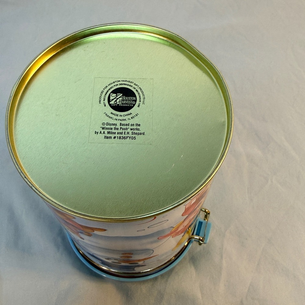 Disney Winnie the Pooh Snowman Winter Metal Canister Houston Harvest 1836FY05 - Picture 6 of 8